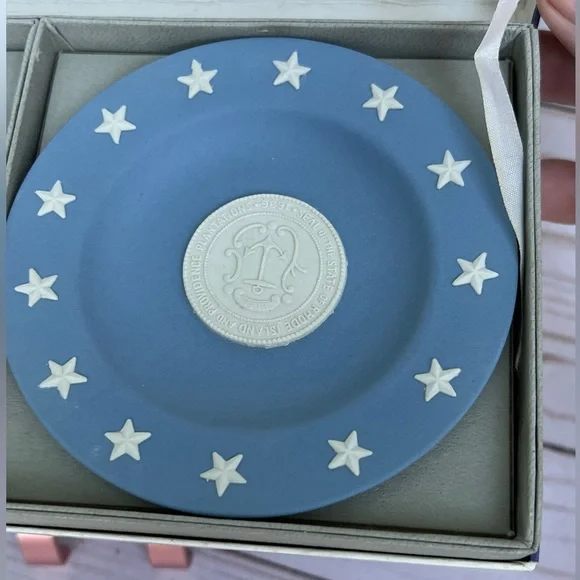 Wedgewood Vintage Seal of State Series Jasperware Set12 Rhode Island Hopkins - Picture 2 of 9